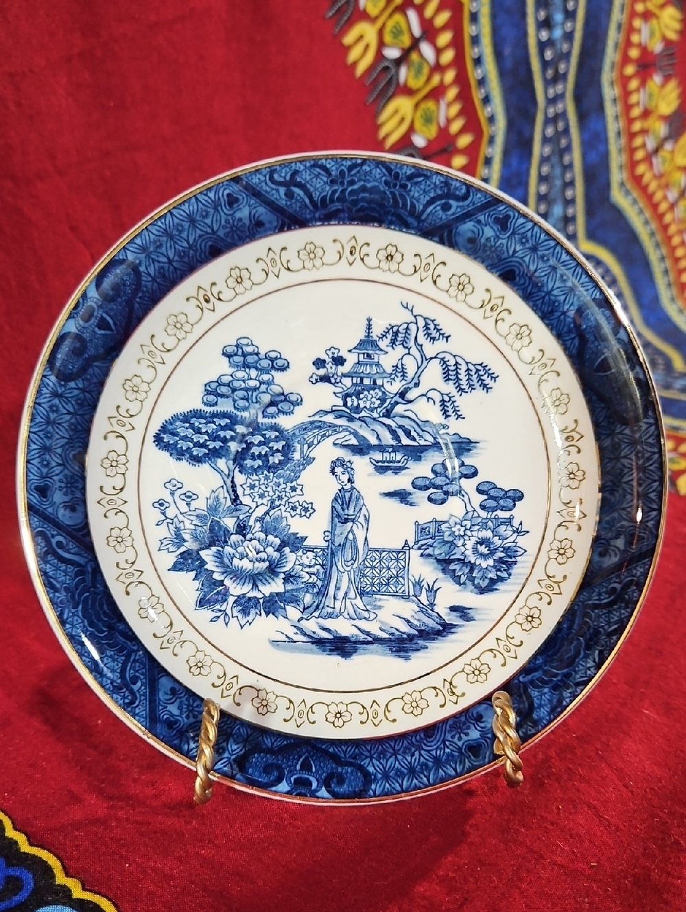 Nikko Japan H1234 Double Phoenix Ironstone Geisha/Sansui Gold Accented Plate